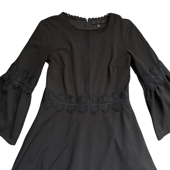 Banana Republic Black Bell Sleeve Dress Lace Trim A-Line Size 8 - Picture 2 of 11
